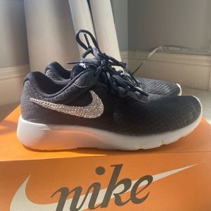Youth Nike Shoes, Size 3 Youth